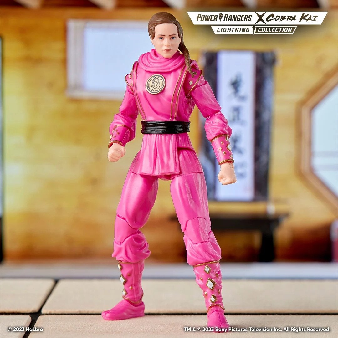 Hasbro Figura Power Rangers Coleção Relâmpago Power Rangers E Cobra Kai Miguel Diaz Red Eagle Ranger Caracteristicas